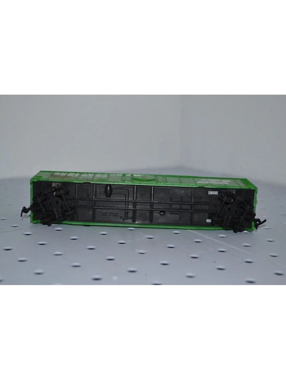 Vintage Box Cars HO Scale Lot of 3 Bachmann Tyco Burlington, Milwaukee, Swift